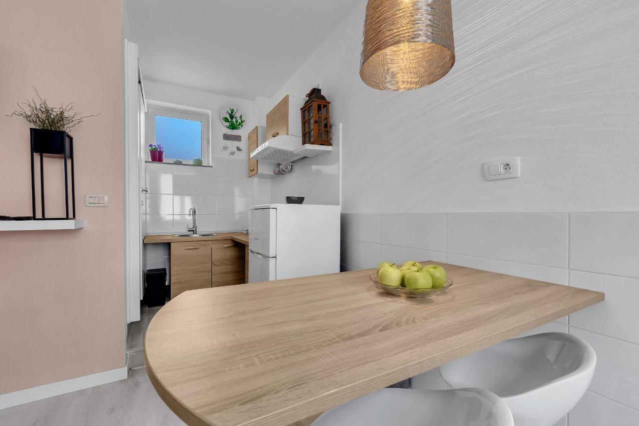 מאקרסקה Apartments Barbara מראה חיצוני תמונה