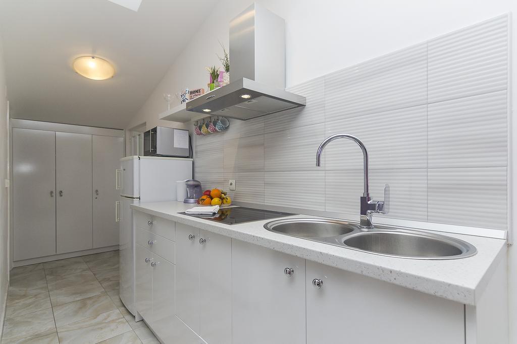מאקרסקה Apartments Barbara מראה חיצוני תמונה